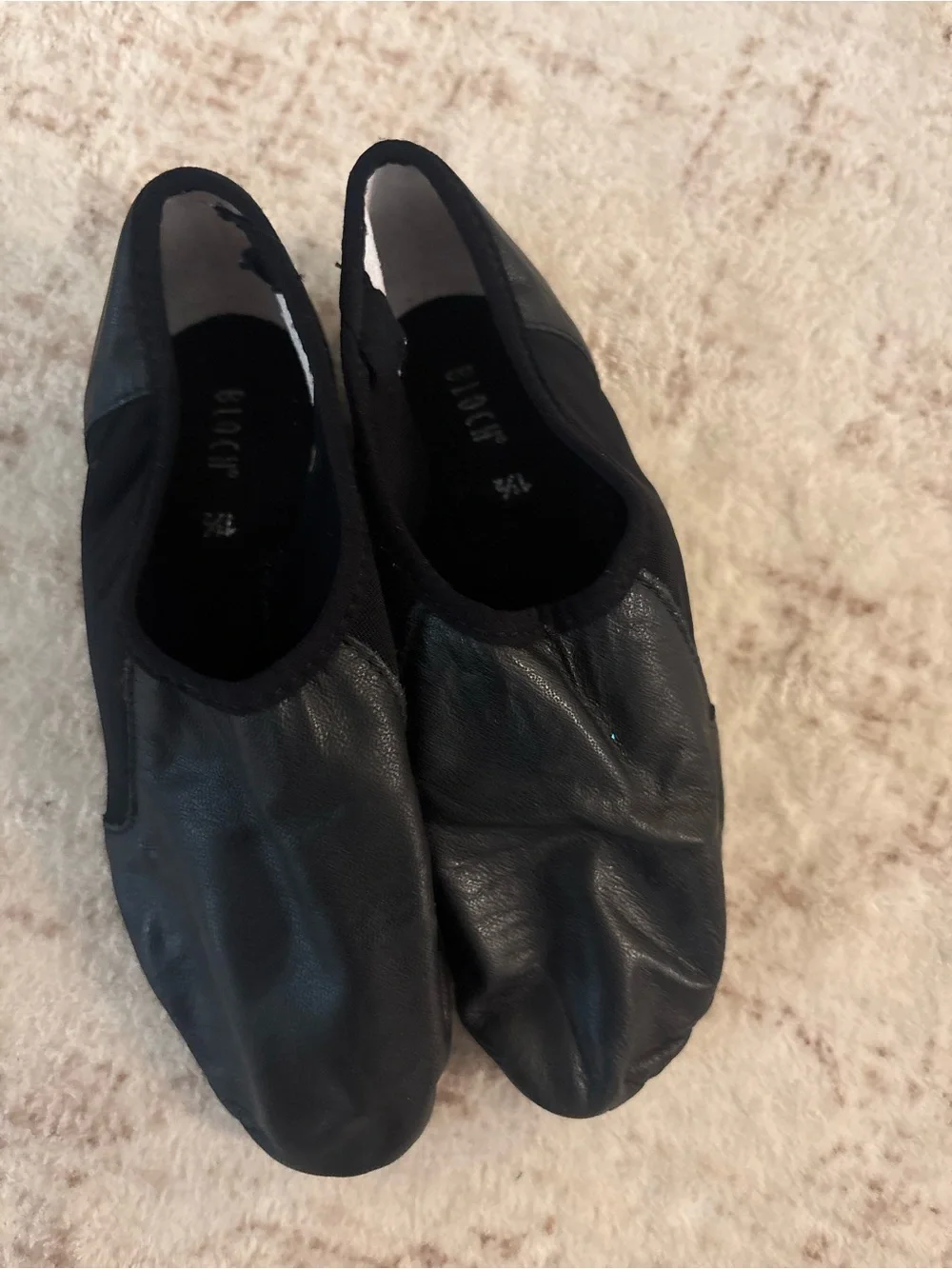 Bloch Girls Size 1.5 Black Slip-On Dance Jazz Shoe Like New! Smoke Free